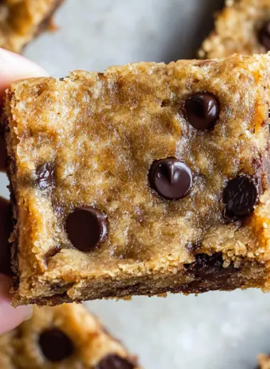 Fudgy Banana Blondie Bars with Chocolate Chips