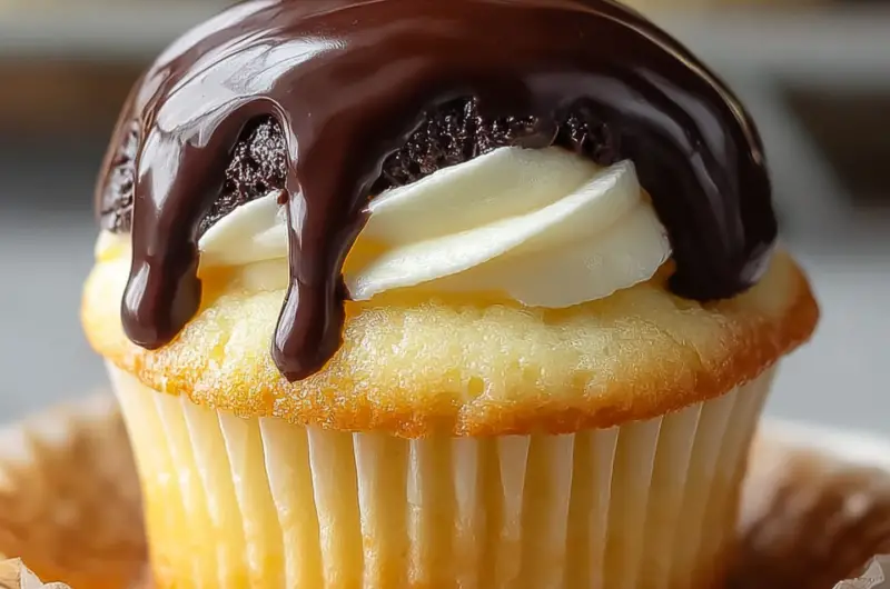 Boston Cream Pie Cupcakes