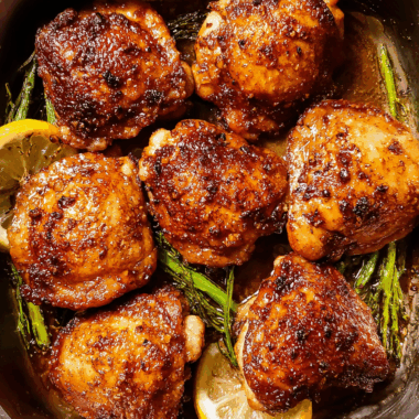 30-Min Oven-Baked Boneless Skinless Chicken Thighs