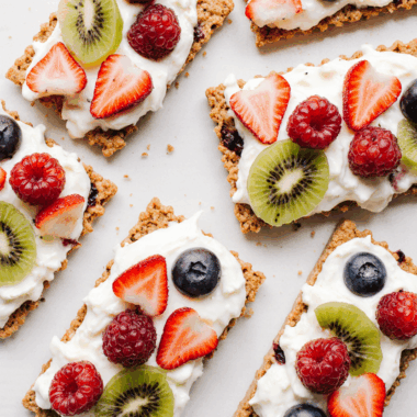 Graham Cracker Fruit Pizzas