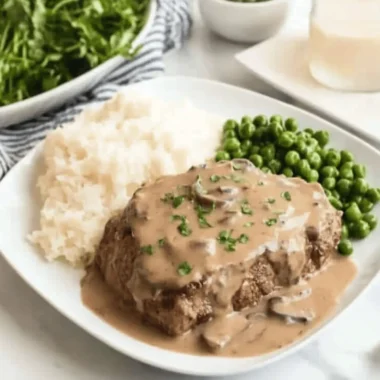 Crockpot Cube Steak with Mushroom Gravy